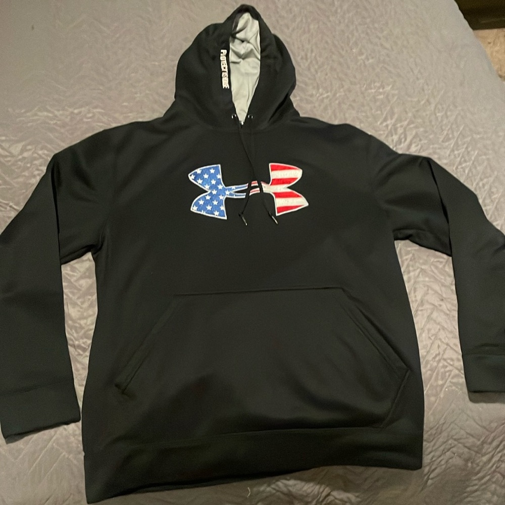 Under Armour patriotic hoodie size small men’s